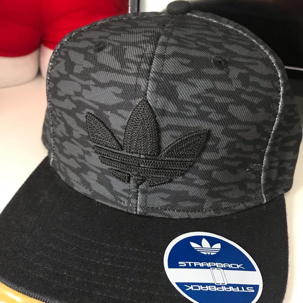 Adidas strap back hat